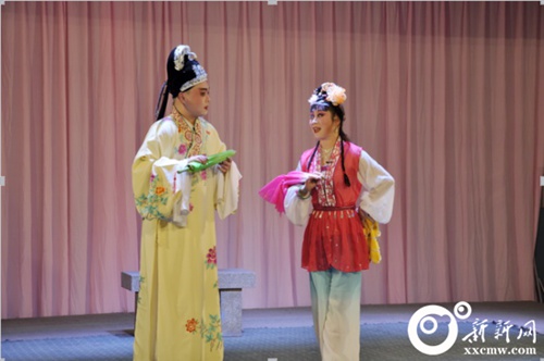 �������ɫ���L(zh��ng)ɳ���đ�Ă��Є�(chu��ng)��